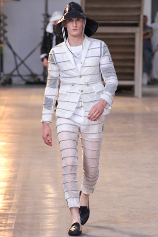 Moncler Gamme Bleu / - 2013